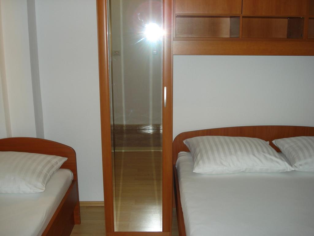 Milic Apartments Makarska Zimmer foto